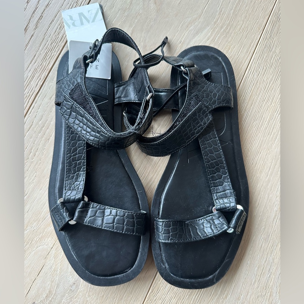 Zara Black Croc-Embossed Sandals